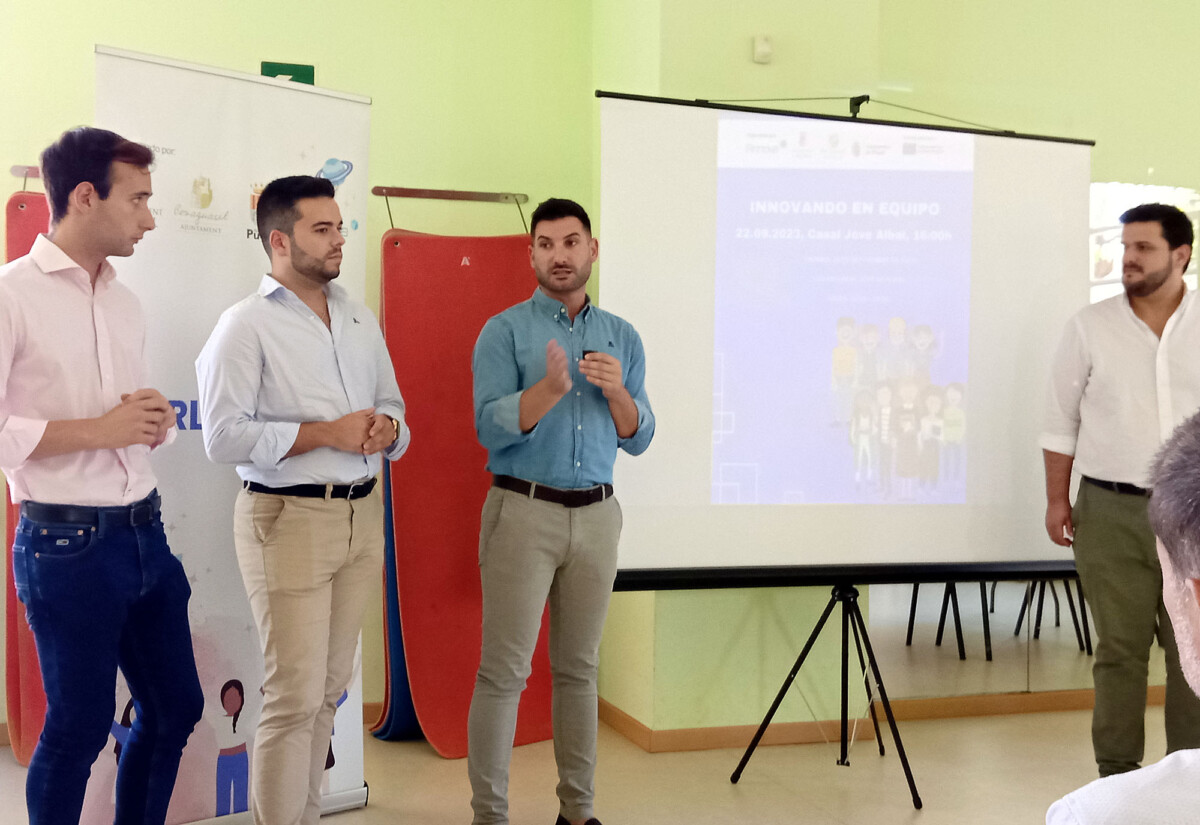 Sesión de Girls4Tech programa europeo Puçol